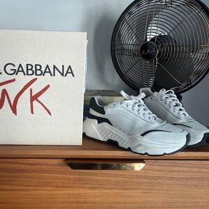 Authentic Dolce and Gabbana daymaster sneakers